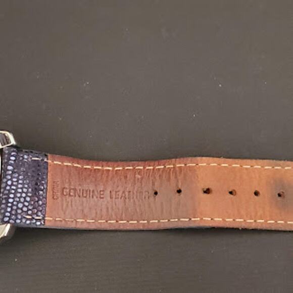 Guess Women's Clearly Heart Watch Silver Tone‎ Blue Crystals Fresh Battery - Picture 6 of 7